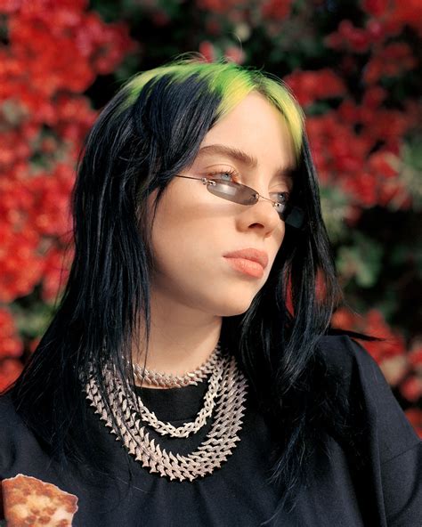 sexy photos of billie eilish